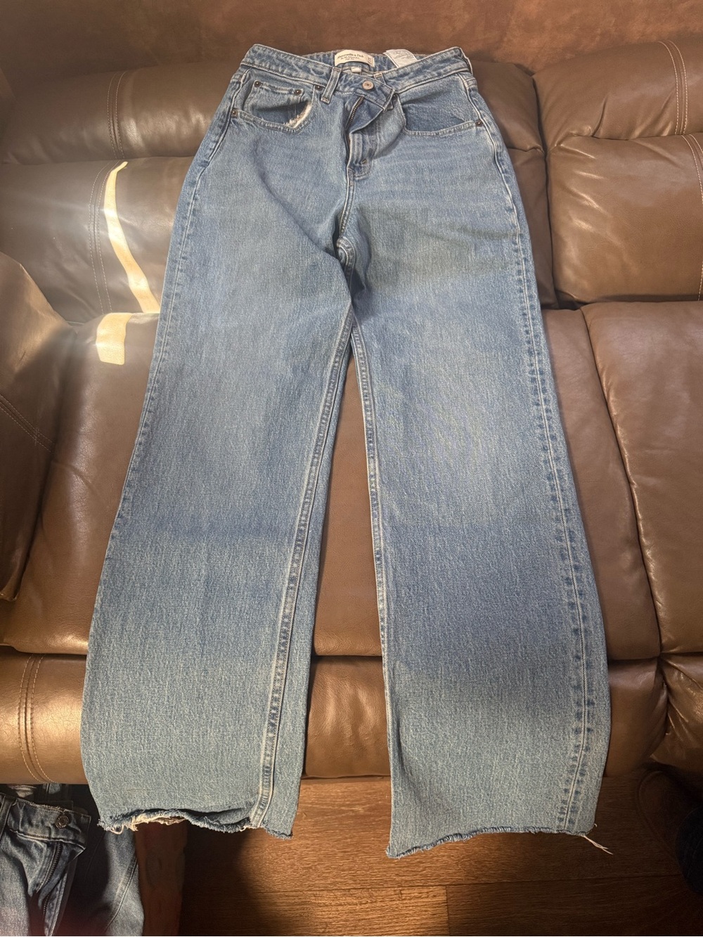 0006. Abercrombie & Fitch 90’s Relaxed High Rise Wide Leg Jeans